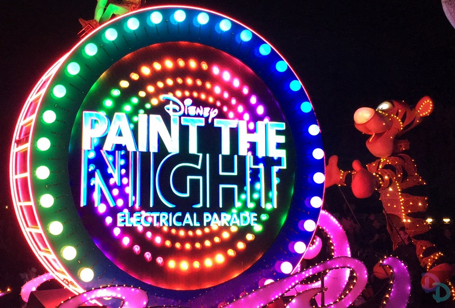 paint the night disneyland holiday return 2016